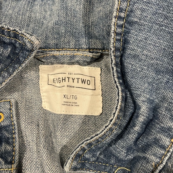 Women’s Jean Jacket - Picture 2 of 3